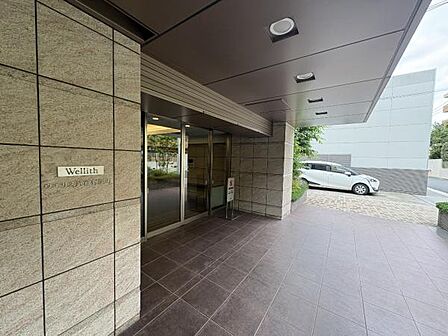 エントランスです。皆様やお客様をお出迎え致します。
