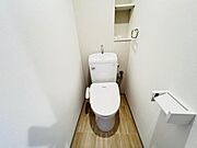 ほっと安らげるトイレ空間です。