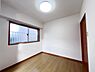 子供部屋：子供部屋にもちょうど良い大きさのお部屋です。子供部屋や趣味の部屋など用途に合わせてお使いいただけます。