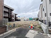 現地写真です。穏やかな環境で生活を送れますね。お子様にも暮らしやすい立地です。ぜひ現地をご確認ください。
