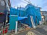 外観：前面道路を含めた現地写真です。