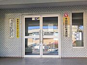 ゆったりとした印象のエントランスです。
