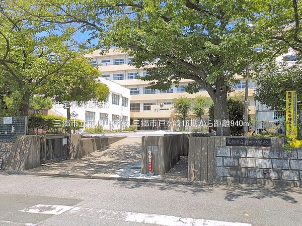 周辺を拡大表示