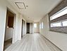 子供部屋：将来間仕切りで、二部屋に変更できそうです。
