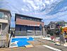 外観：前面道路を含めた現地写真です。