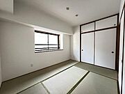 和室スペースです。畳のお部屋は寛げる空間ですね。