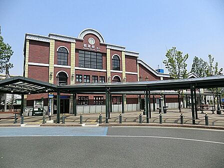 若葉駅まで約890m(徒歩12分)