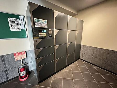 不在時にも荷物を受け取れる宅配ボックス。