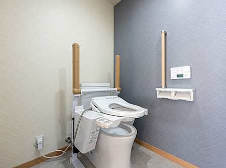 トイレはリフトアップ可能です。
