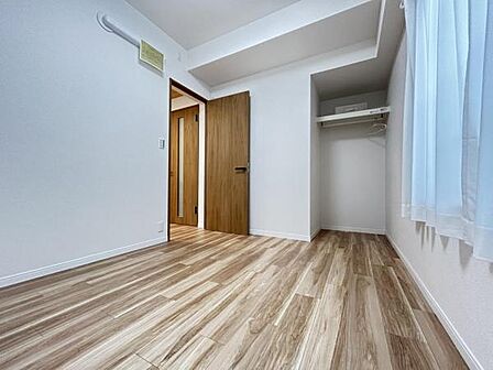 子供部屋にもちょうど良い大きさのお部屋です。