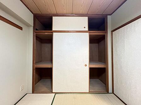 収納豊富な間取りで、室内もスッキリ快適です。