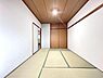 和室：和室スペースです。畳のお部屋は寛げる空間ですね。