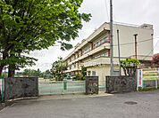 さいたま市立大宮西小学校まで約550m（徒歩7分）