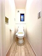 ほっと安らげるトイレ空間です。