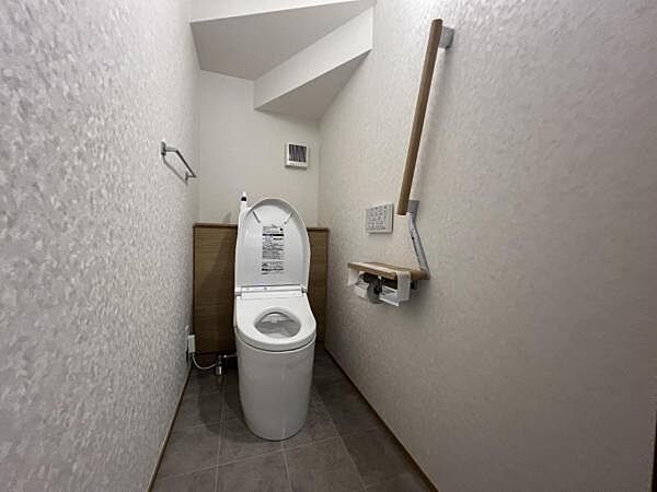 トイレを拡大表示
