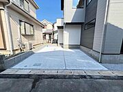 駐車場ももちろん完備しておりますのでお車所有の方にも心強いです。