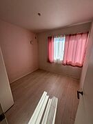 子供部屋にもちょうど良い大きさのお部屋です。