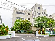 吉川市立北谷小学校まで約1300m（徒歩17分）