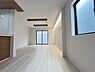 リビング/ダイニング：ご家族の温かい時間を演出するダイニングスペースです。