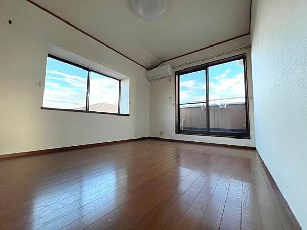 寝室を拡大表示