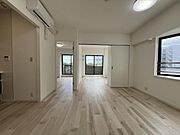 リビングダイニングになります。ご家族そろっての素敵な空間になりそうですね。