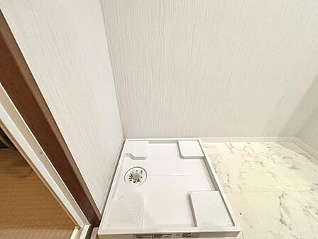 お天気を気にせずお洗濯ができ、室内干し可能です。