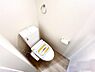 トイレ：ほっと安らげるトイレ空間です。