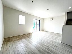 流山松ケ丘5丁目 2号棟