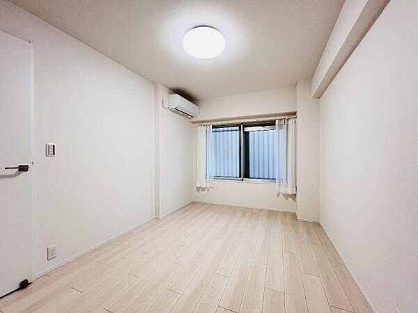 寝室を拡大表示