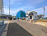 外観：前面道路を含めた現地写真です。