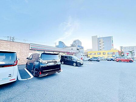 セブン-イレブン 木更津駅東口店まで約530m(徒歩7分)