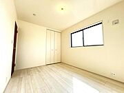 子供部屋にもちょうど良い大きさのお部屋です。