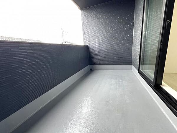 バルコニーを拡大表示