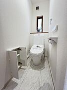 ほっと安らげるトイレ空間です。