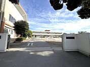 下野市立国分寺小学校まで約350m（徒歩5分）