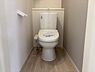 トイレ：各階にトイレを設けており、ご家族が揃う時もゆとりをもってご利用いただけます。