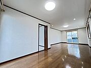リビングダイニングになります。ご家族そろっての素敵な空間になりそうですね。