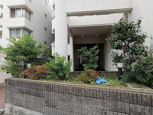 玄関を拡大表示