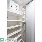 シューズボックス