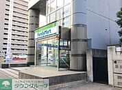 ファミリーマート厚生年金会館前店 徒歩5分。コンビニ 380m