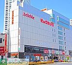 ビックカメラ赤坂見附駅店 徒歩27分。 2160m