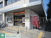 赤羽岩淵駅前郵便局 徒歩7分。郵便局 490m