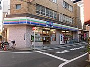 スリーエフ千駄木店 236m