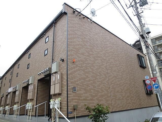 4 / 9