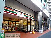 セブンイレブン台東北上野1丁目店 徒歩5分。コンビニ 330m