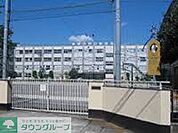 足立区立第六中学校 徒歩35分。中学校 2780m