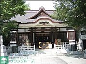 鳥越神社 748m