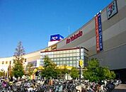 アリオ 徒歩4分。ショッピングセンター 290m