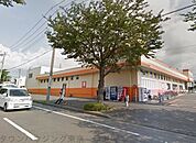 マルヤ高柳店 徒歩12分。スーパー 890m