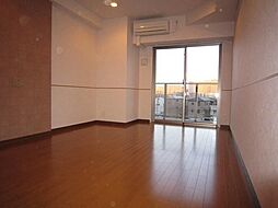 ロイヤルパークスシーサー 7階1Kのリビング/ダイニング